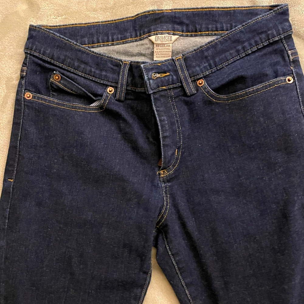 EUC BARELY WORN-Duluth Trading Co sz 4 Jeans fit like a 28!